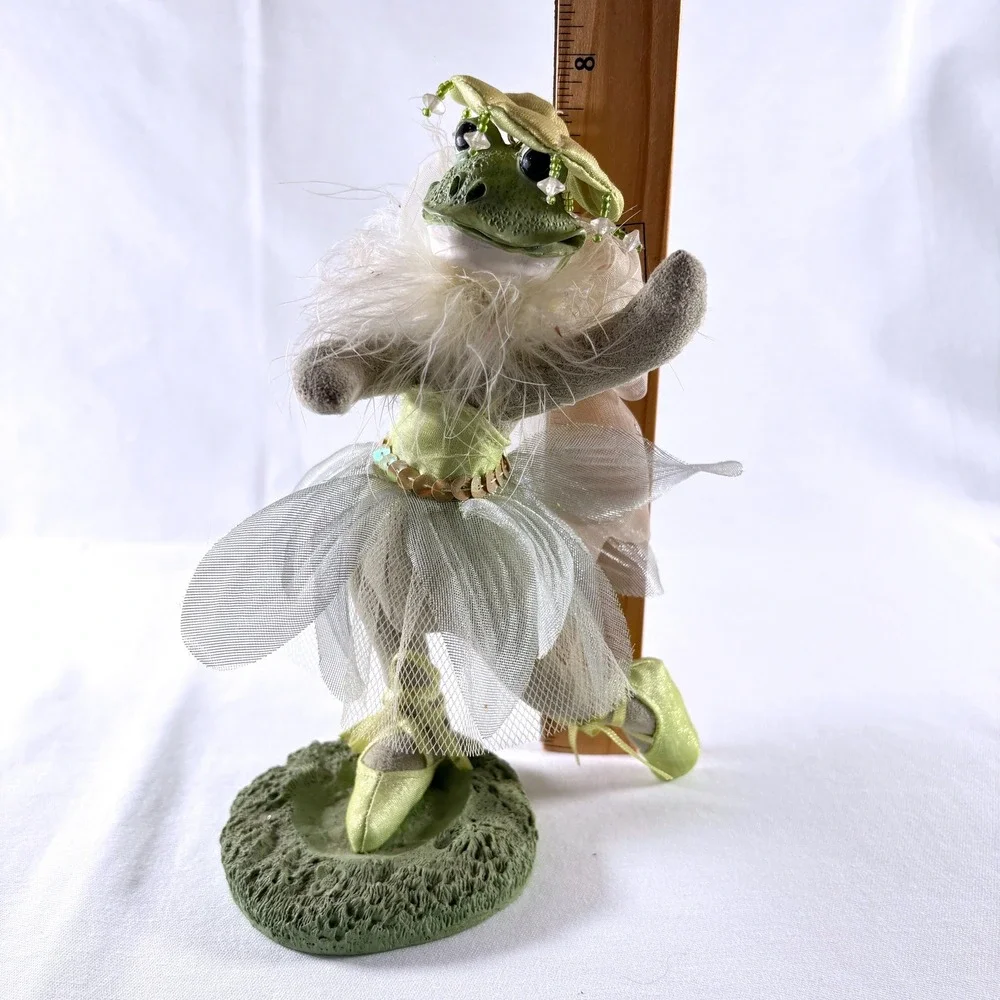 Vintage TJ Collection Whimsical Green Fairy Ballerina Frog Figurine 8